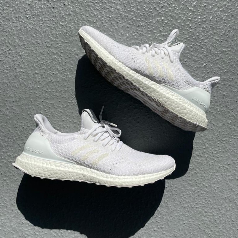 Adidas Ultraboost - Picture 2 of 3